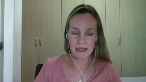 Anny online show from 26, 2, 2025