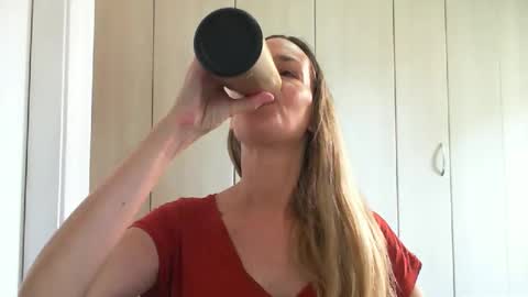 Anny online show from 28, 2, 2025