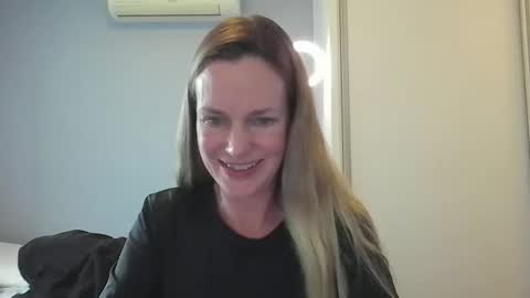 Anny online show from 17, 11, 2025