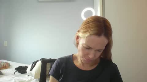 Anny online show from 27, 3, 2026