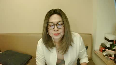 Snapshot of crazychika chatting on 5, 3, 2025 Kelly   online show from 5, 3, 2025