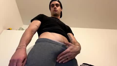 Snapshot of crazydickboy3 chatting on 13, 5, 2026 crazydickboy3 online show from 13, 5, 2026