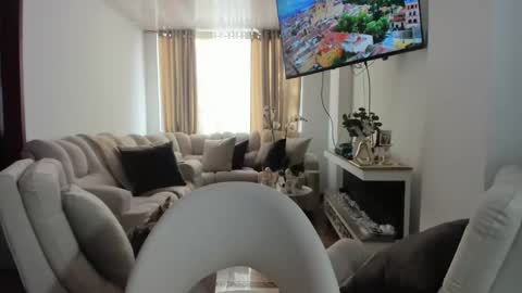 LAURA online show from 13, 11, 2025