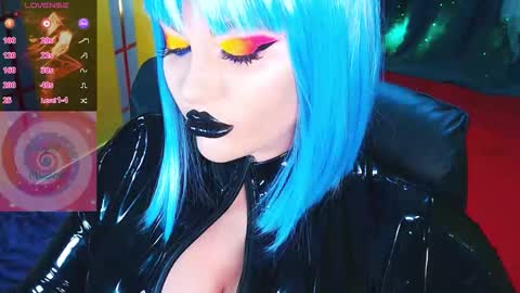 Snapshot of crazypinkyball chatting on 28, 10, 2025 Roxy online show from 28, 10, 2025