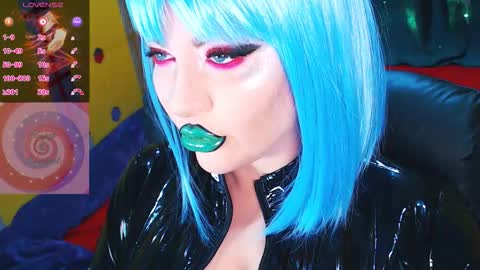 Snapshot of crazypinkyball chatting on 14, 12, 2025 Roxy online show from 14, 12, 2025