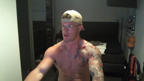 Snapshot of crazyslut3002 chatting on 4, 7, 2026 CrazyMaleSlut32 online show from 4, 7, 2026