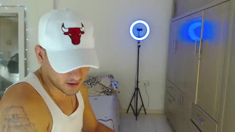 Snapshot of crazyybull chatting on 17, 9, 2025 Bull online show from 17, 9, 2025