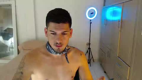 Snapshot of crazyybull chatting on 6, 10, 2025 Bull online show from 6, 10, 2025