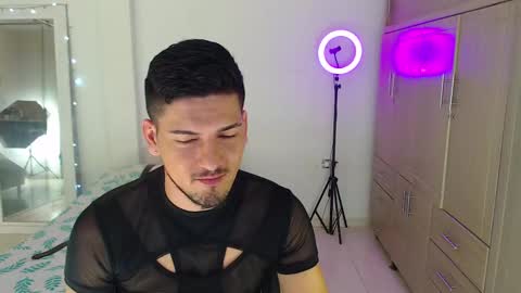 Snapshot of crazyybull chatting on 8, 10, 2025 Bull online show from 8, 10, 2025