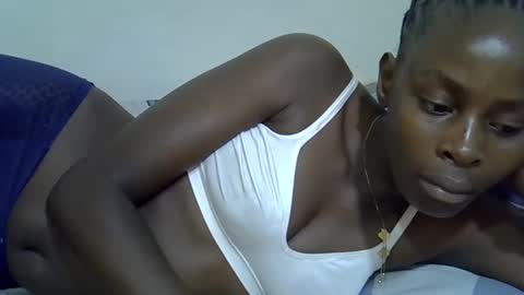 Snapshot of creamy_pussie chatting on 5, 5, 2026 creamy_pussie online show from 5, 5, 2026