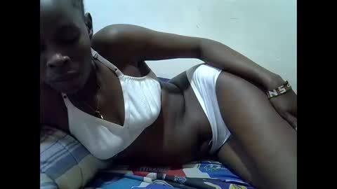 Snapshot of creamy_pussie chatting on 31, 5, 2026 creamy_pussie online show from 31, 5, 2026