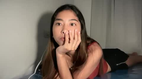 Snapshot of creamy_sexy chatting on 20, 9, 2025 mika online show from 20, 9, 2025
