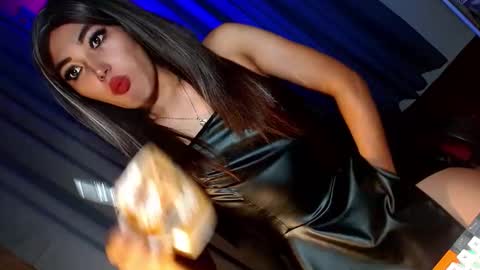 Snapshot of creamycum_celinexxx chatting on 6, 1, 2025 Celine online show from 6, 1, 2025