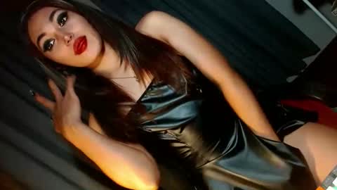 Snapshot of creamycum_celinexxx chatting on 10, 1, 2025 Celine online show from 10, 1, 2025