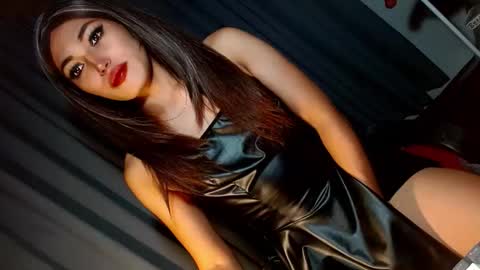 Snapshot of creamycum_celinexxx chatting on 14, 1, 2025 Celine online show from 14, 1, 2025