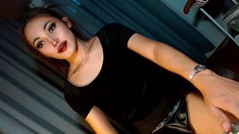 Snapshot of creamycum_celinexxx chatting on 14, 1, 2025 Celine online show from 14, 1, 2025