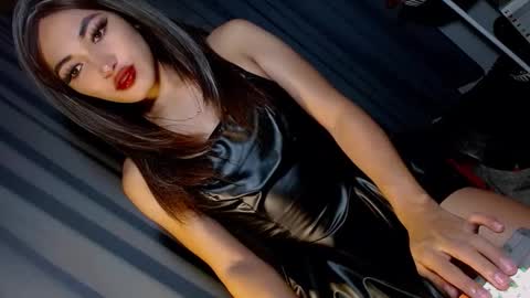 Snapshot of creamycum_celinexxx chatting on 15, 1, 2025 Celine online show from 15, 1, 2025