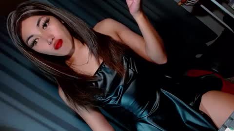 Snapshot of creamycum_celinexxx chatting on 16, 1, 2025 Celine online show from 16, 1, 2025