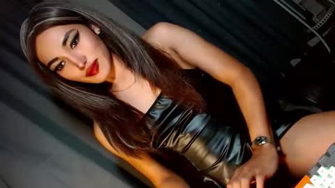 Snapshot of creamycum_celinexxx chatting on 22, 1, 2025 Celine online show from 22, 1, 2025