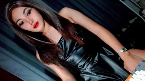Snapshot of creamycum_celinexxx chatting on 28, 1, 2025 Celine online show from 28, 1, 2025