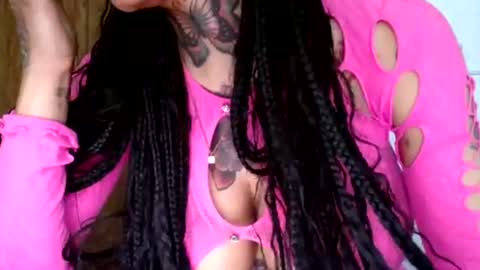 CreamyExotica online show from 10, 1, 2025