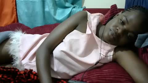 Snapshot of creamymomma chatting on 8, 12, 2024 verah online show from 8, 12, 2024