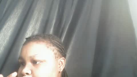 creamyposh1 online show from 24, 11, 2025