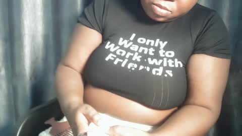 creamyposh1 online show from 2, 12, 2025