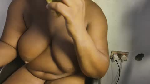 creamyposh1 online show from 17, 12, 2025