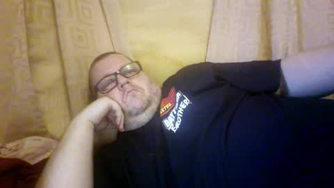 Snapshot of creeeping_death chatting on 12, 4, 2026 The hopeless romantic online show from 12, 4, 2026