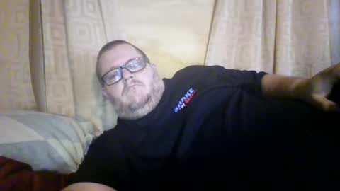 Snapshot of creeeping_death chatting on 18, 7, 2026 The hopeless romantic online show from 18, 7, 2026