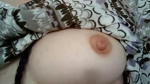 Snapshot of cremina chatting on 1, 2, 2025 cremina online show from 1, 2, 2025