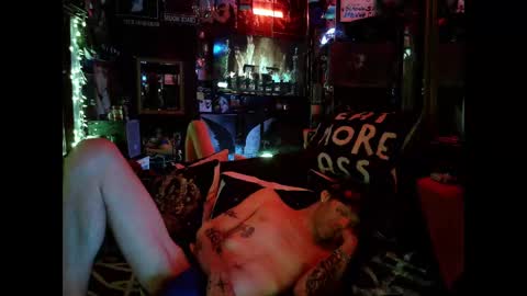 Snapshot of crescentx chatting on 21, 9, 2025 Damien Mourningstar online show from 21, 9, 2025