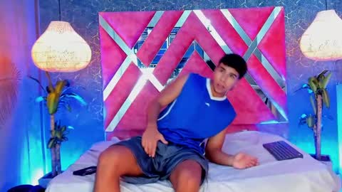 Snapshot of crh58_ chatting on 9, 9, 2025 crh58_ online show from 9, 9, 2025