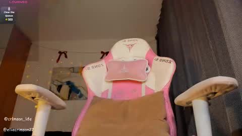 Snapshot of crimson_baby chatting on 26, 2, 2025 crimson baby online show from 26, 2, 2025