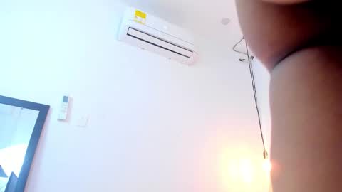 cris_dulce online show from 12, 10, 2025