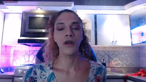 Cristina Onazis online show from 4, 5, 2026