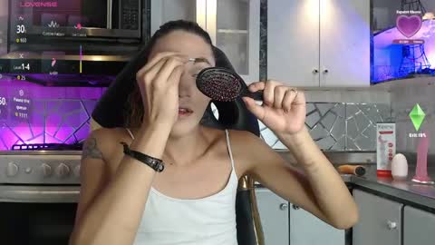 Cristina Onazis online show from 7, 5, 2026