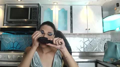Cristina Onazis online show from 28, 5, 2026