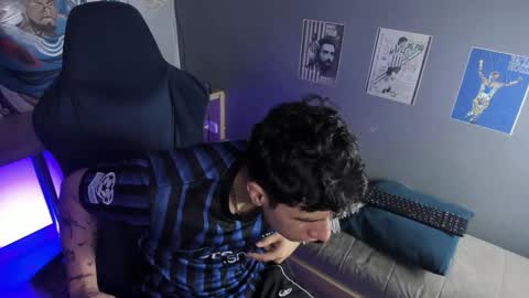 Snapshot of criss_adams chatting on 12, 1, 2026 Cris online show from 12, 1, 2026