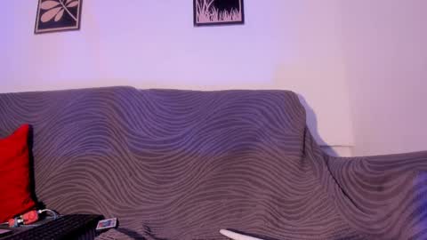 criss_zuri online show from 1, 4, 2026