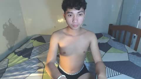 Snapshot of cristal1xox chatting on 10, 11, 2025 cristal1xox online show from 10, 11, 2025