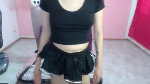 Snapshot of cristal_hills_19 chatting on 8, 10, 2025 Cristal online show from 8, 10, 2025