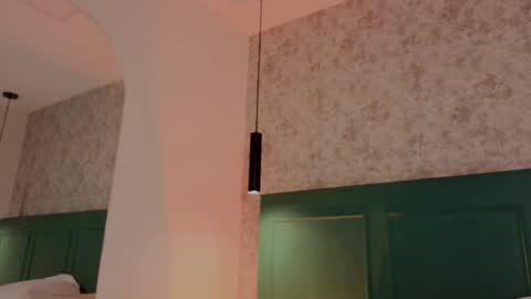 Cristal  online show from 18, 10, 2025