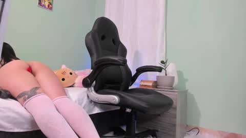 Snapshot of cristalcerati__ chatting on 5, 3, 2025 Cristal online show from 5, 3, 2025