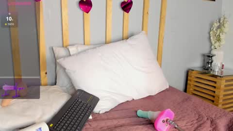 Cristal Cute  online show from 22, 2, 2025