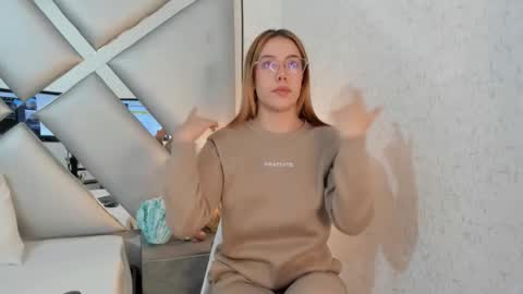 Snapshot of cristalevans_vc chatting on 2, 10, 2025 cristalevans_vc online show from 2, 10, 2025