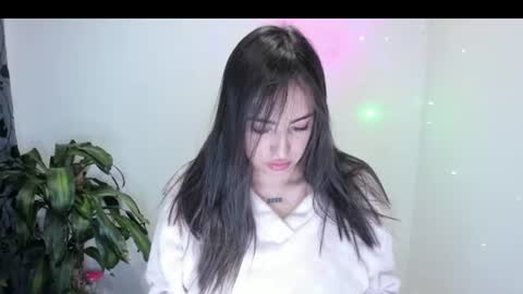 Snapshot of cristall_sweett0 chatting on 8, 7, 2026 sofia online show from 8, 7, 2026