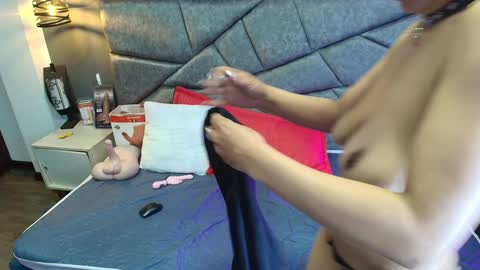 CRISTAL MILF online show from 6, 12, 2024