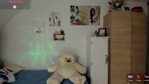 Snapshot of cristamunez chatting on 19, 6, 2026 veronika online show from 19, 6, 2026